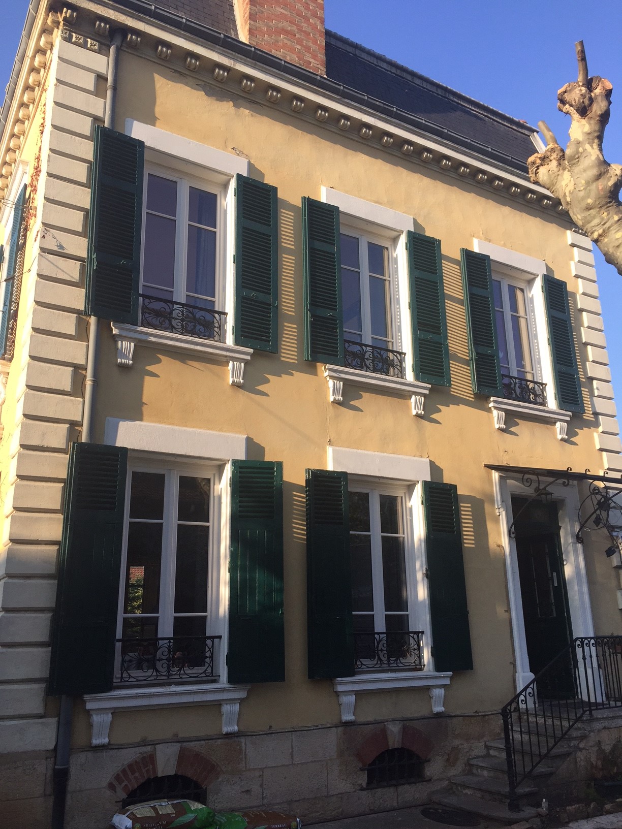 artibois prestation realisation fenêtre portes fenêtre et volets