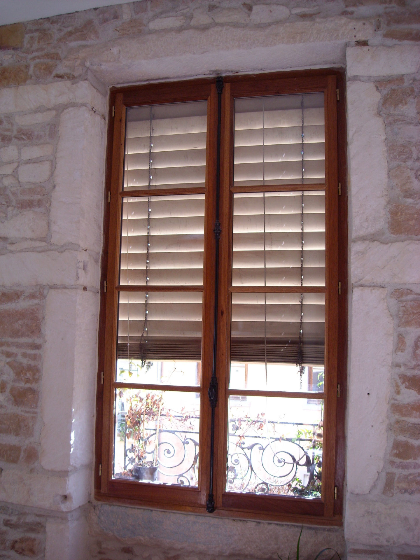 artibois prestation realisation fenêtre portes fenêtre et volets